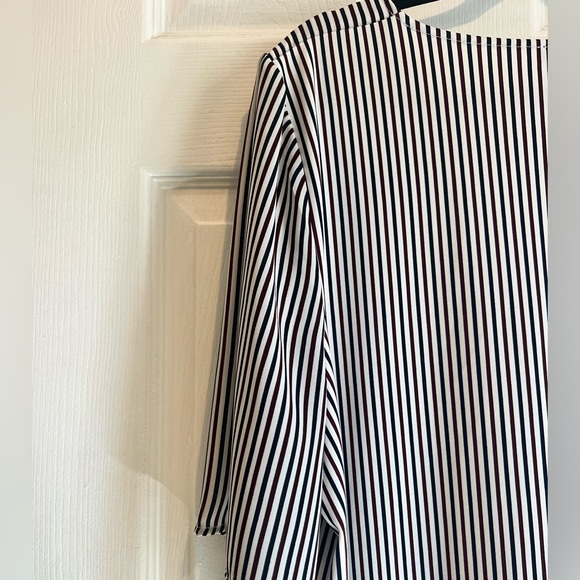 Dress strip blouse - Picture 4 of 4